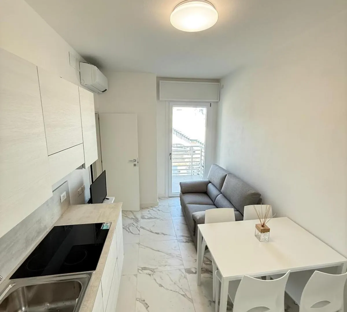 White Apartments - Solo Per Famiglie- Walterigato Apartments Lido di Jesolo