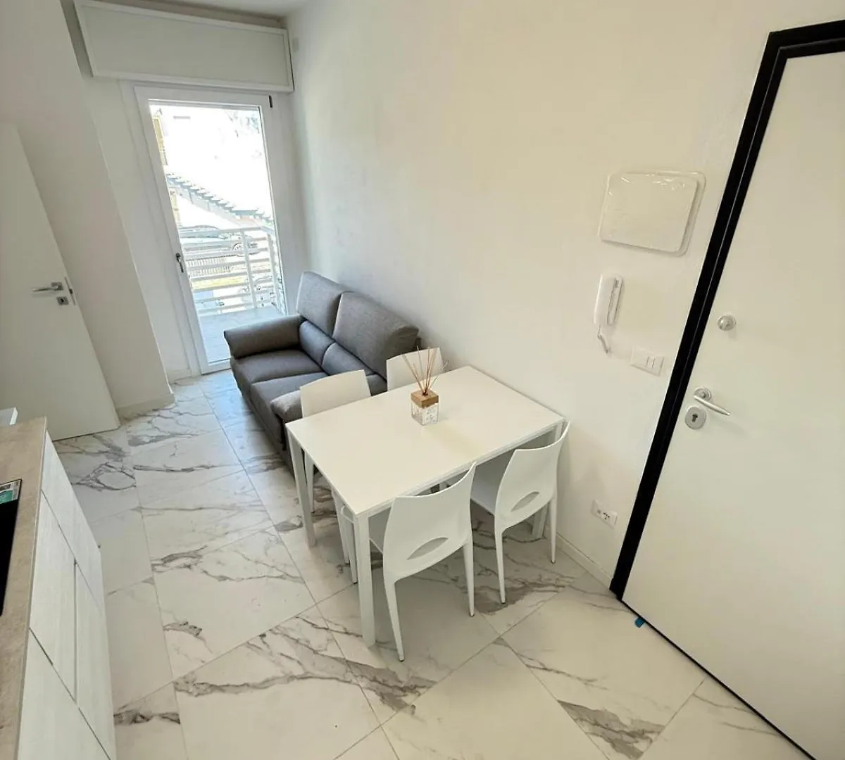 White Apartments - Solo Per Famiglie- Walterigato Apartments Lido di Jesolo